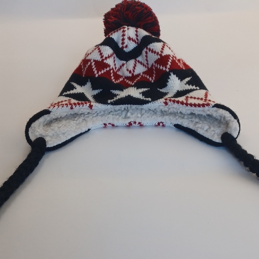 Cozy Kids Star Pattern Hat with Pom Pom
